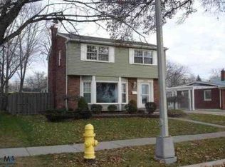 1895 Westfield Rd, Trenton, MI 48183