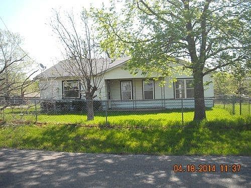 1st image of 622 N McLean Dr