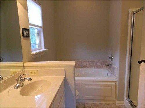 3rd image of 2 Argyll Ln