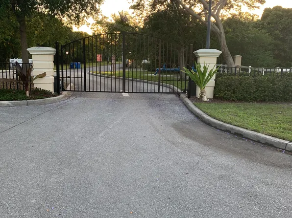 2427 Twin Dr, Sarasota, FL