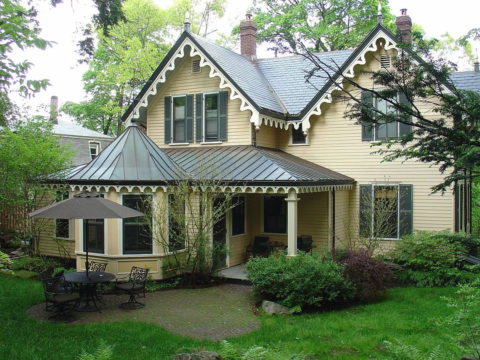 106 Pleasant St, Newton, MA 02459 Zillow