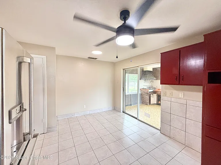 1635 Nassau St — Photo 5