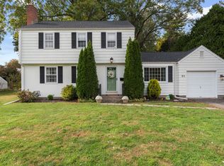 21 Barksdale Rd, West Hartford, CT 06117