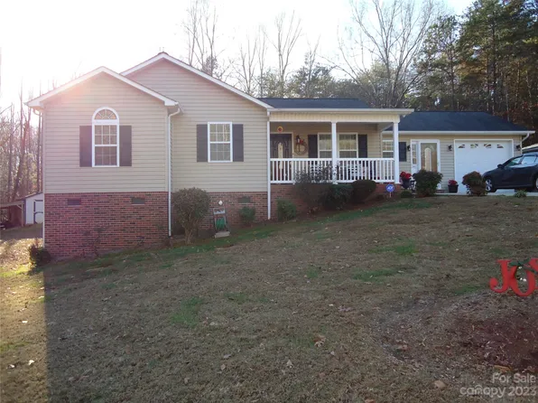 241 Dare Rd, Hamptonville, NC 27020