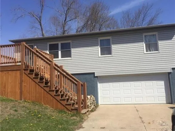 19224 E 5th Terrace Ct N, Independence, MO 64056
