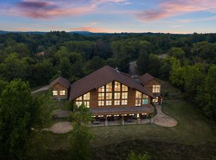 893 Crane Hill Trl, Hudson, WI 54016