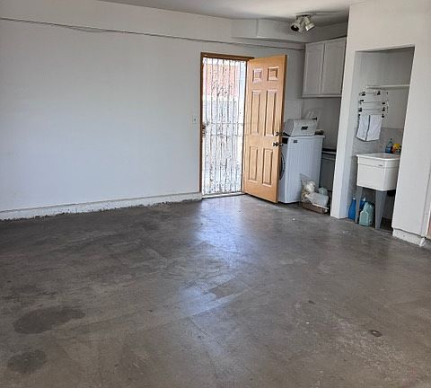 5th image of 5224 N Muscatel Ave
