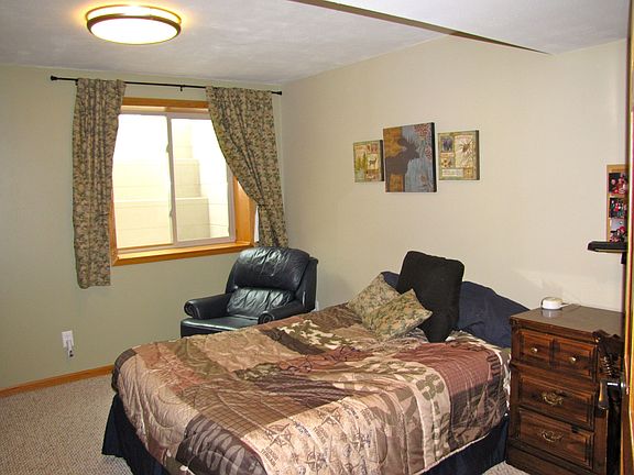 2nd image of 1170 Lake Park Dr