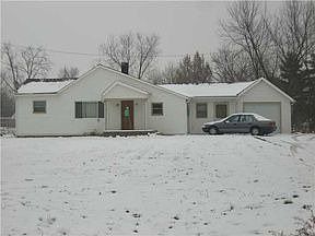 3rd image of 84 Goings Ln SW