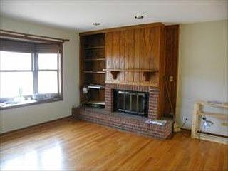 3rd image of 124 Lakewood Dr