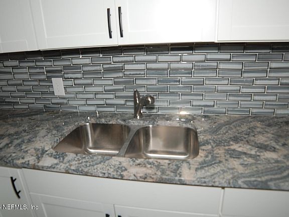 5th image of 2947 W 45th St