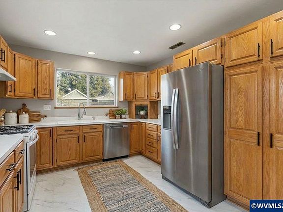 5th image of 4968 Rickman Rd NE