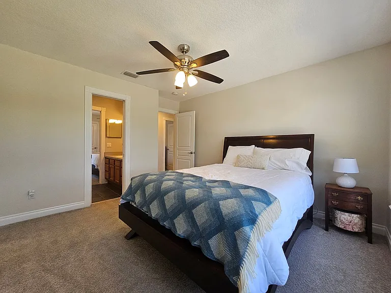 7402 S De Soto St — Photo 38