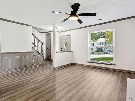 2nd image of 760 Jamestown Xing
