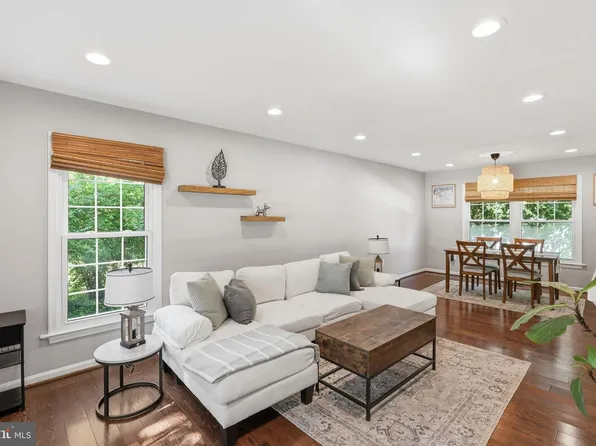 7832 Fordson Rd, Alexandria, VA 22306