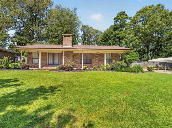 2720 Mimosa Ave, Camden, AR 71701