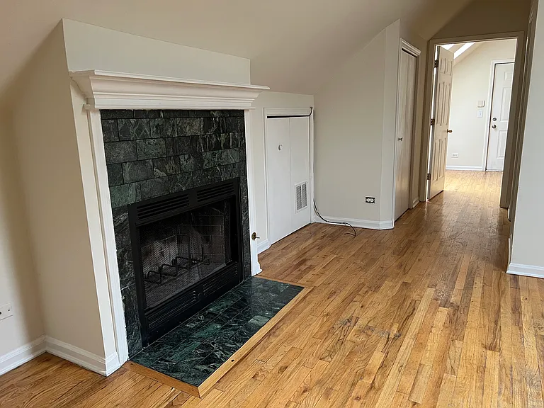 900 N Ashland Ave #4 — Photo 10