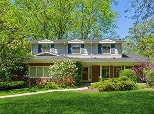 590 Wilmot Rd, Deerfield, IL 60015