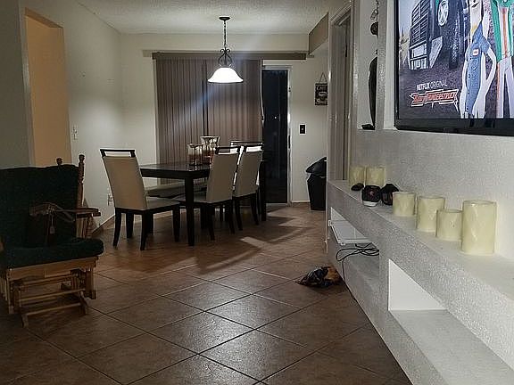 2nd image of 562 Giralda Ave