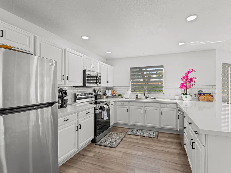 11417 W Orange Blossom Ln — Photo 26