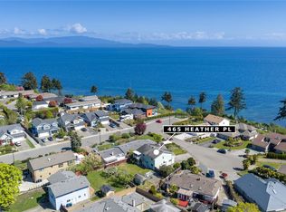 465 Heather Pl, Parksville, BC V9P 1A2