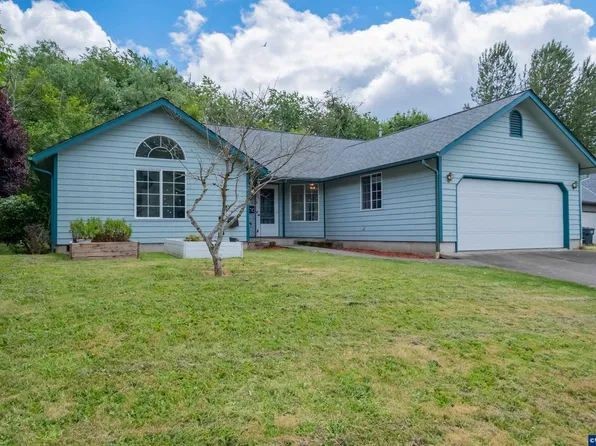 2295 Ironwood St, Sweet Home, OR 97386