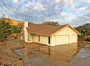 7352 Perlman Dr, Sanger, CA