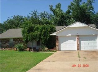 2501 Cowan Pl, Moore, OK 73160