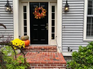 41 Olde Lantern Rd, Bedford, NH 03110