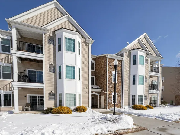 1014 Creekside Dr, Brookhaven, PA 19015