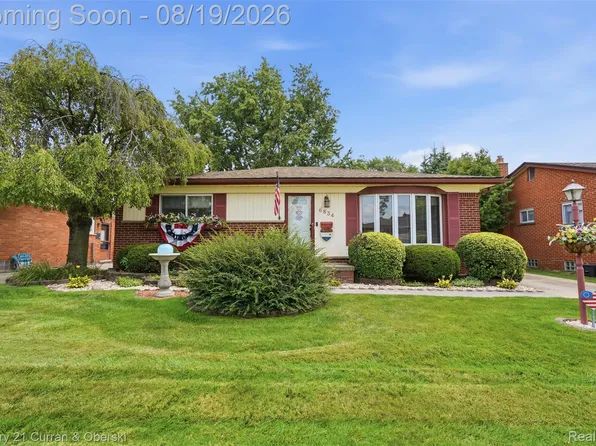 6834 Cronin Dr, Dearborn Heights, MI 48127