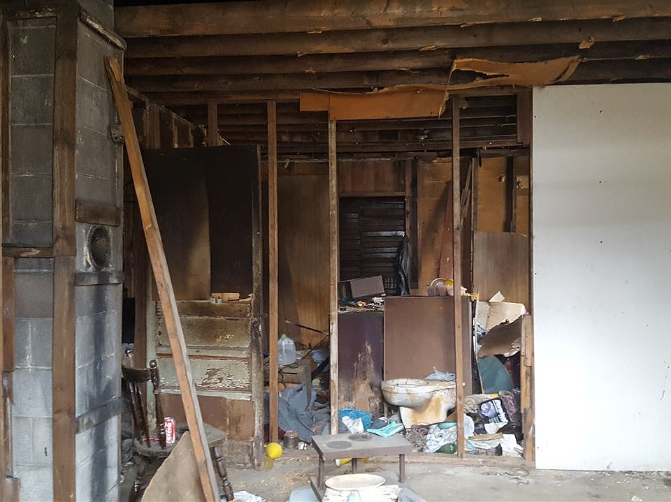 2nd image of 1137 Sunset Dr