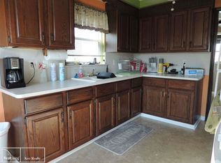 33265 Utica Rd, Fraser, MI 48026