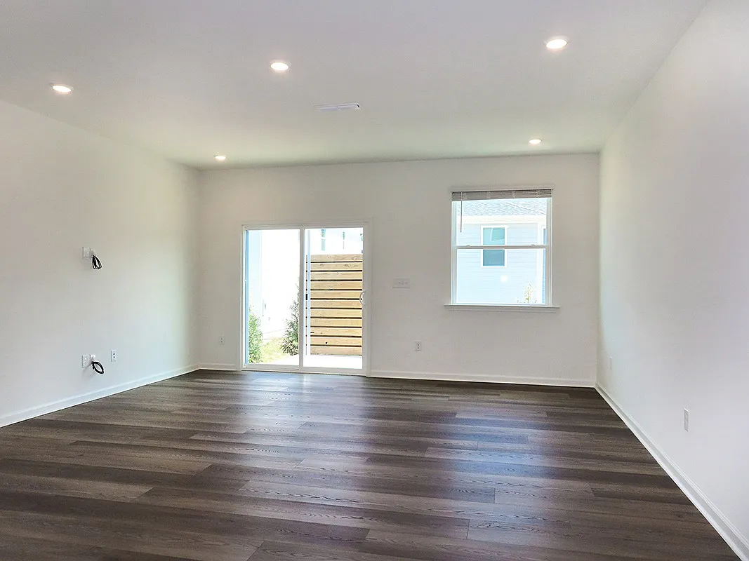 3 bed, 1601 sqft, $1,850 — Photo 4