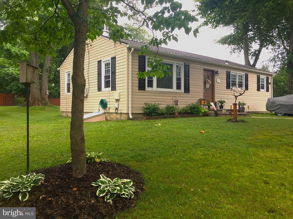 1st image of 791 Paul Birch Dr