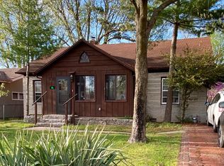 1471 E Lindberg St, Springfield, MO 65804