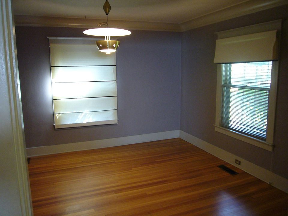 Formal dining room