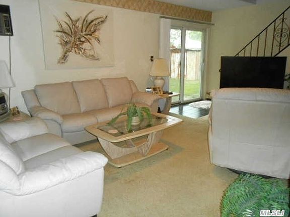 3rd image of 43 Squirrel Ln