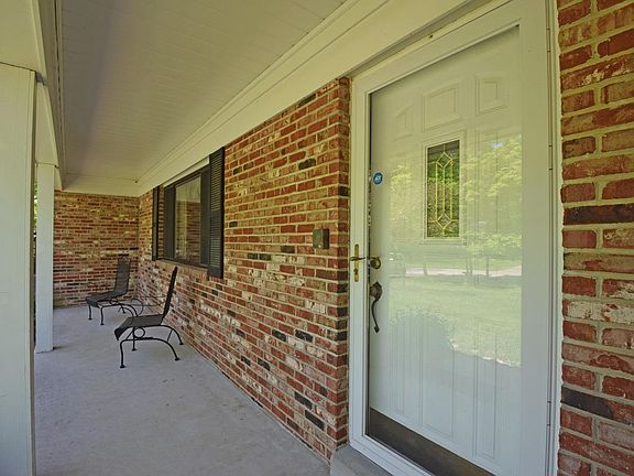 2nd image of 4179 Deepwood Ln