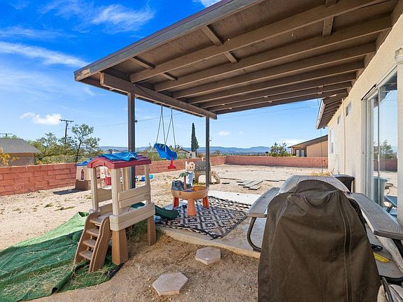 2nd image of 5509 Mariposa Ave