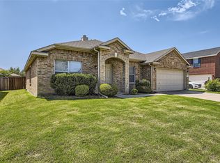 5319 Duval Dr, Grand Prairie, TX 75052