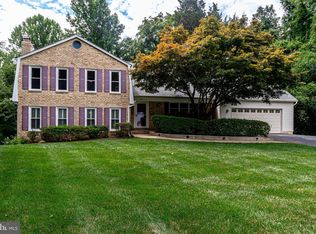 5260 Ofaly Rd, Fairfax, VA 22030