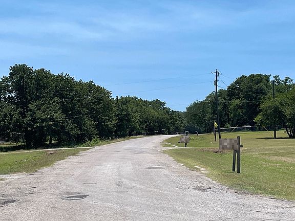 4th image of 150 Briar Oaks Dr