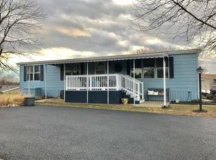 99 Ridgewood Mnr, Manheim, PA 17545