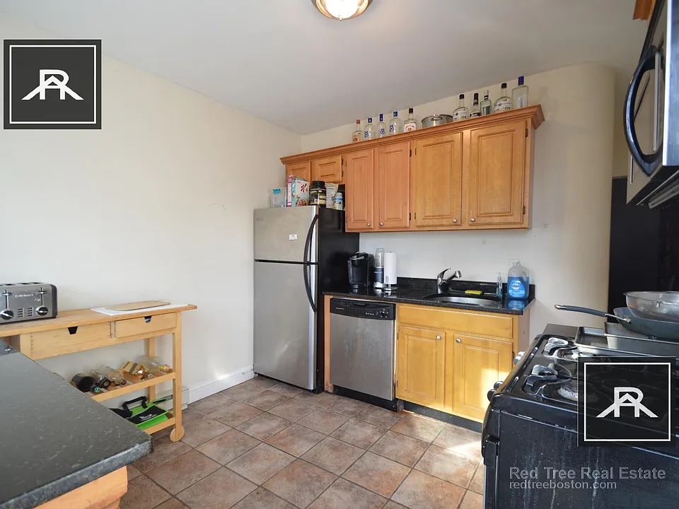 23 Pratt St #2