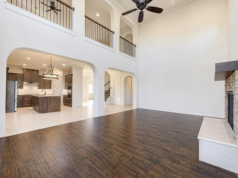 2422 Camden Creek Ln — Photo 8