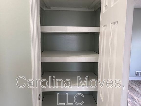 5th image of 575 Mount Lebanon Rd