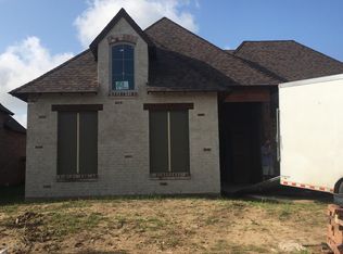 216 Gentle Island Dr, Broussard, LA 70518