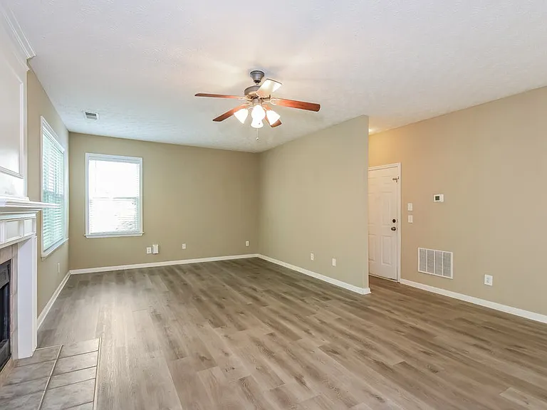934 Mill Creek Ave — Photo 6