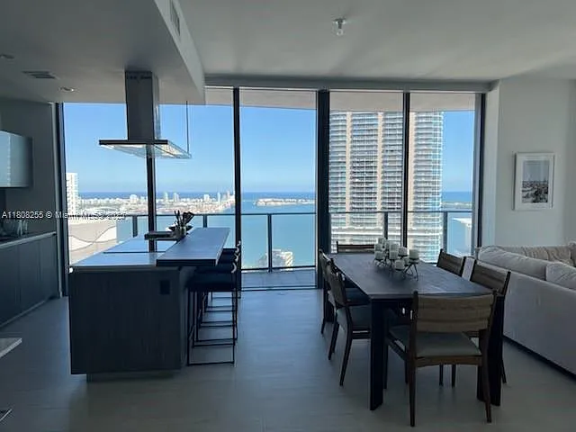 1000 Brickell Plz #Penthouse 5501 — Photo 5